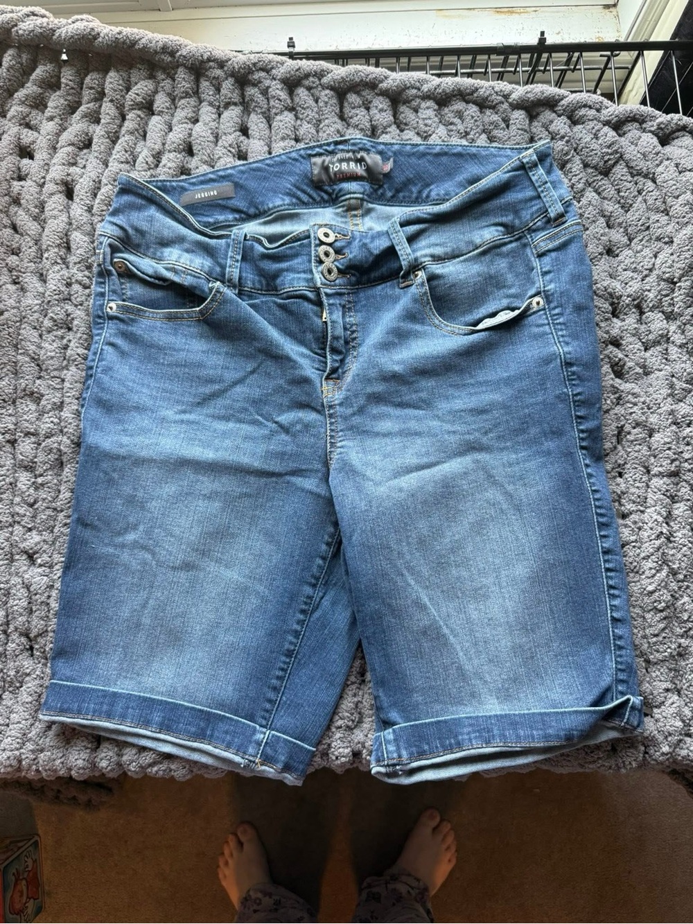 Torrid Premium Jegging Bermuda Denim Shorts – Size 16